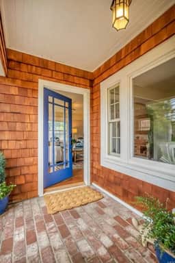 Charming Napa Farmhouse Getaway – 3BR/2BA