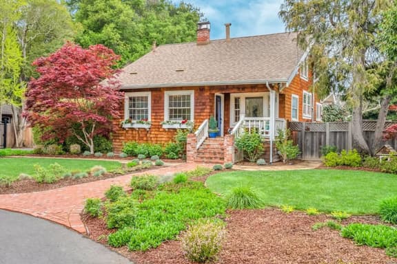 Charming Napa Farmhouse Getaway – 3BR/2BA